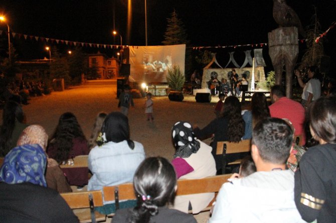 Sanatçıların köyünde festival başladı