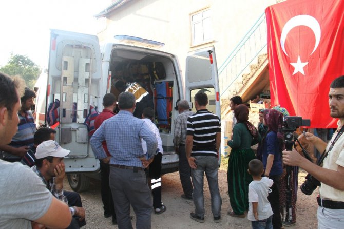 Konyalı şehidin baba ocağına ateş düştü