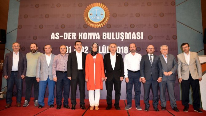 Selçuklu Belediyesi 28 Şubat mağduru aileleri bir araya getirdi