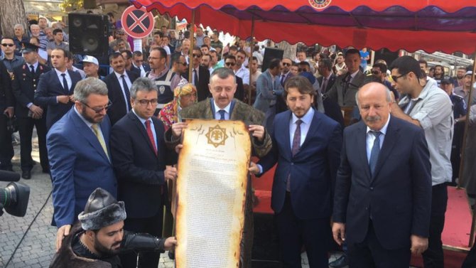 Konya’dan gönderilen Sultan Alâeddin’in Berat ve Sancağı Söğüt’te teslim alındı