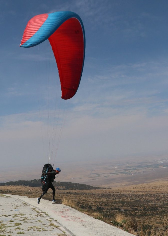 Paragliding World Cup Yamaç Paraşütü Dünya Kupası Aksaray’da başladı