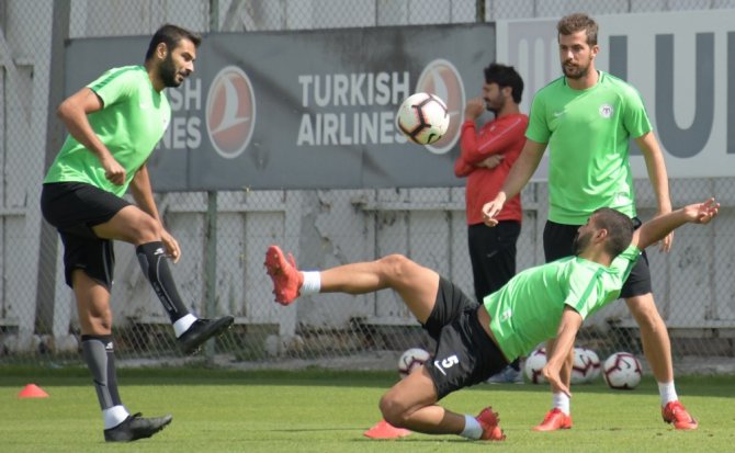 Konyaspor, Fenerbahçe maçı hazırlıklarına devam ediyor