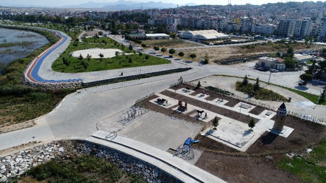 Beyşehir’de Masal Kahramanları Parkı’na yoğun ilgi