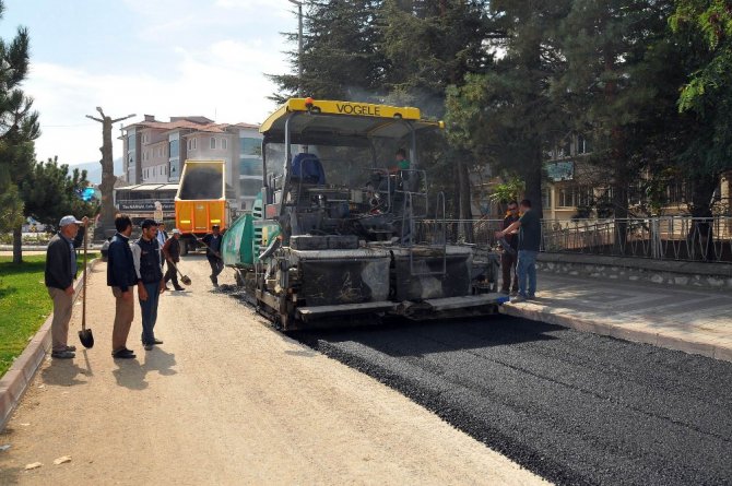 Akşehir’de 24 Ağustos Bulvarında asfaltlamada sona gelindi