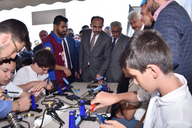 Konya Bilim Festivali meraklılarına kapılarını açtı