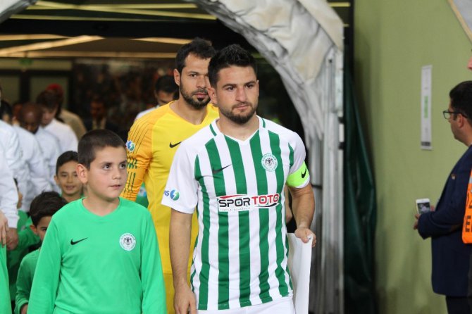 Spor Toto Süper Lig: Atiker Konyaspor: 0 - Beşiktaş: 0 (Maç devam ediyor)