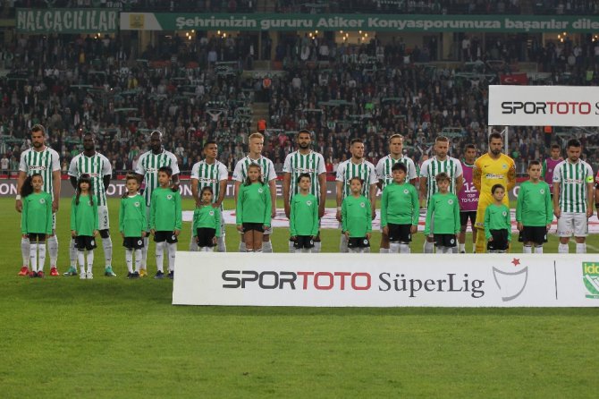 Spor Toto Süper Lig: Atiker Konyaspor: 0 - Beşiktaş: 0 (Maç devam ediyor)