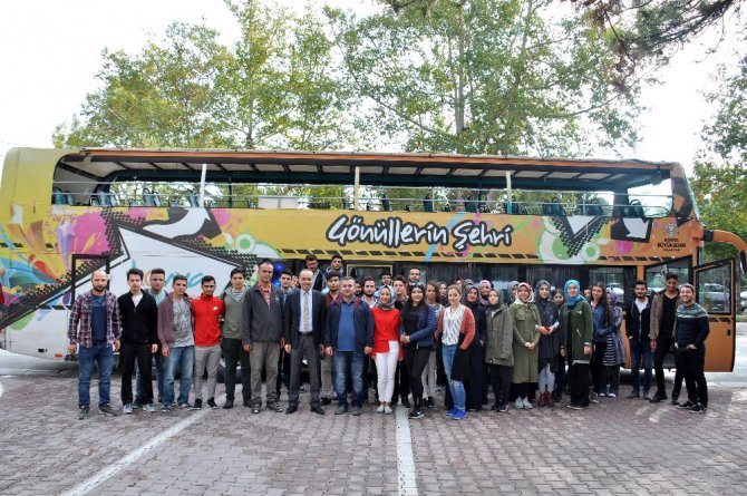 NEÜ öğrencilerine üniversite hayatına giriş dersi kapsamında Konya tanıtıldı