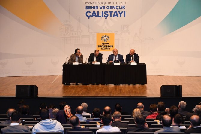 Başkan Altay: “Gençliği imar etmek önceliğimiz olmalı”