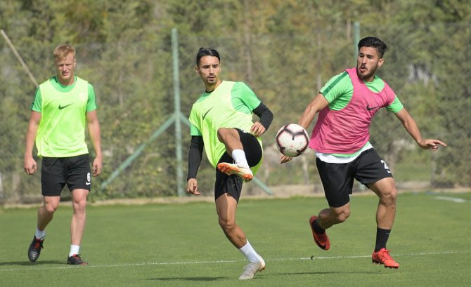 Atiker Konyaspor’da Çaykur Rizespor maçı hazırlıkları sürüyor