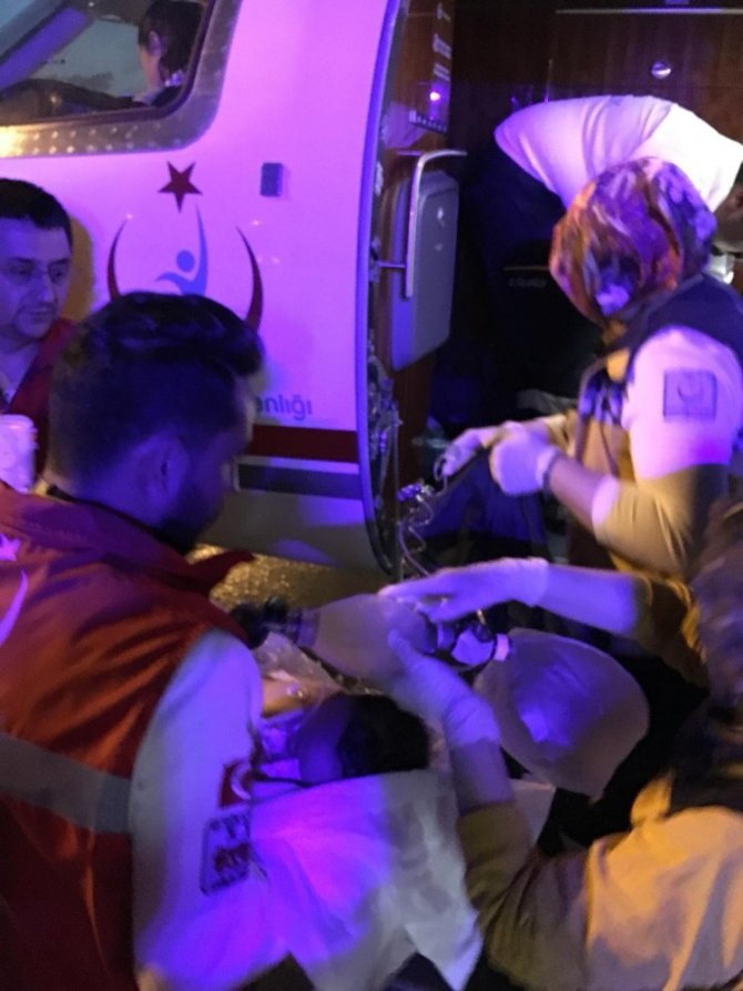 Ambulans uçak Muhammed Emir bebek için havalandı