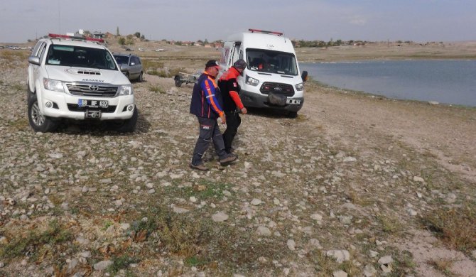 Aksaray’da kaybolan 3 kişinin terlikleri baraj kıyısında bulundu