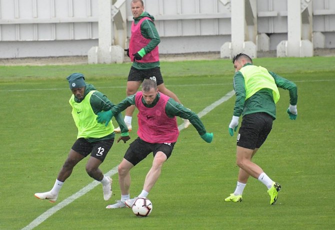 Atiker Konyaspor günü tek antrenmanla tamamladı