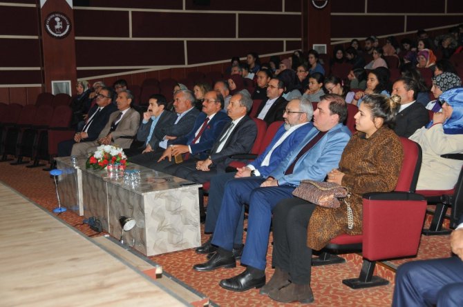 Nasreddin Hoca Anma Günleri konferanslarla devam ediyor