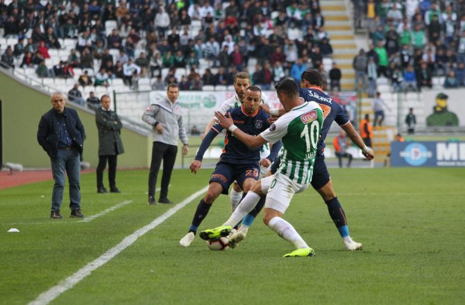 Spor Toto Süper Lig: Atiker Konyaspor: 0 - Medipol Başakşehir: 0 (İlk yarı)