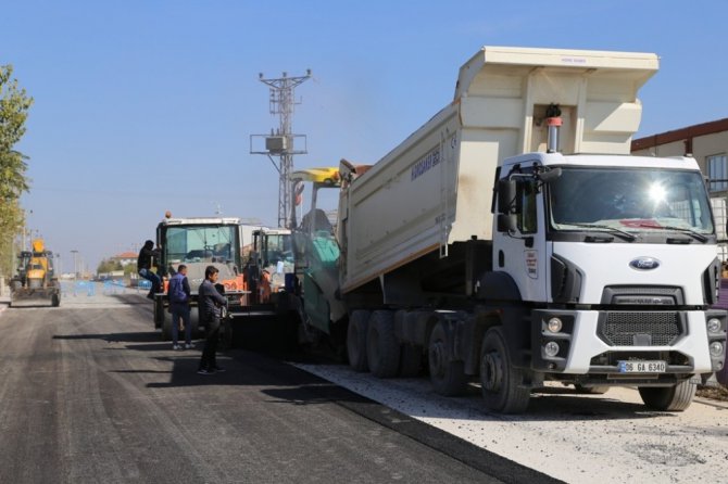 Ereğli Belediyesi OSB’de asfalt çalışmalarına devam ediyor