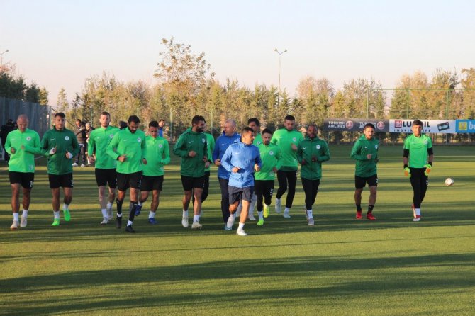 Atiker Konyaspor, MKE Ankaragücü maçı hazırlıklarına başladı