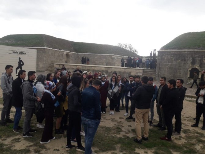 Beyşehir Belediyesinden üniversite öğrencilerine Çanakkale gezisi