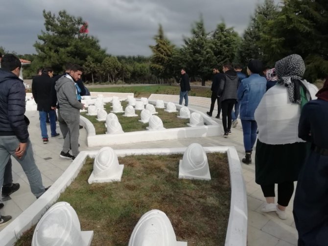 Beyşehir Belediyesinden üniversite öğrencilerine Çanakkale gezisi