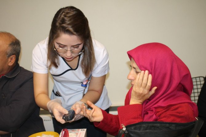 Medova Hastanesinde diyabet etkinliği