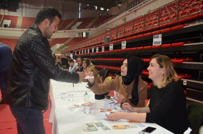 AK Parti Konya’da temayül yoklaması gerçekleştirildi