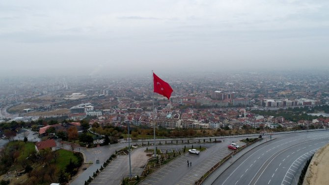 Büyükşehir’den Akyokuş’a dev Türk bayrağı