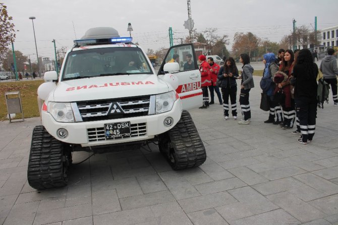 Konya’da 112’ye gelen günlük 5 bin 400 çağrıdan 470’i gerçek