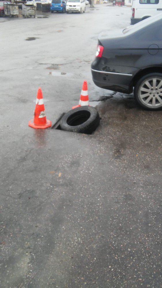 Aksaray’da çalınan rögar kapağı belediye tarafından yenilendi