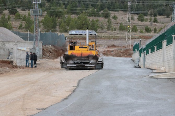 Beyşehir Belediyesi beton asfalt dönemine geçti