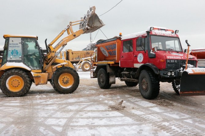 Beyşehir Belediyesinin kar mesaisi başladı