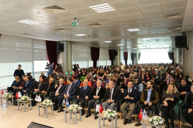 Prof. Dr. Tarhan: “Dünyada çocuk ve aile sebebiyle medeniyet krizi yaşanıyor”