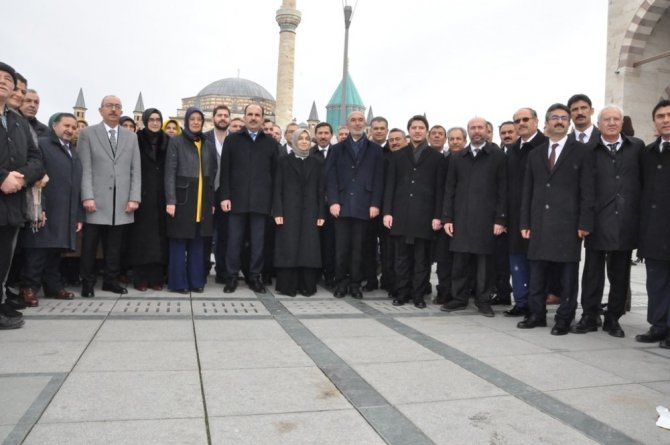 AK Parti adayları seçim çalışmalarına başladı