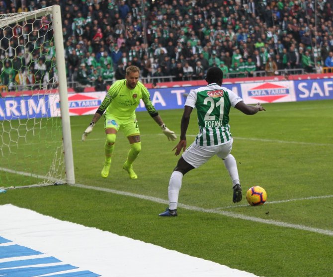 Spor Toto Süper Lig: A. Konyaspor: 1 - Antalyaspor: 0 (İlk yarı)