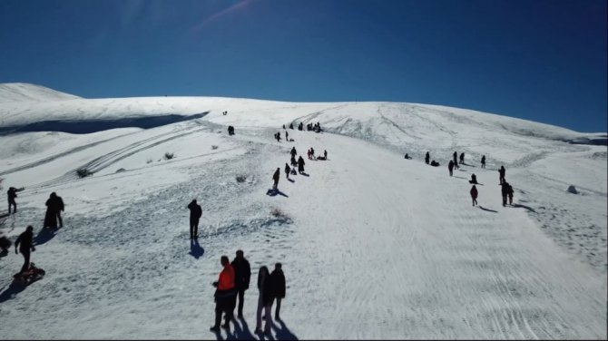 Derbent Aladağ sömestr tatilinde 10 bini aşkın kayakseveri ağırladı