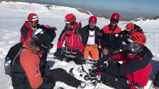 Aksaray’da AFAD ekibinden çığ tatbikatı