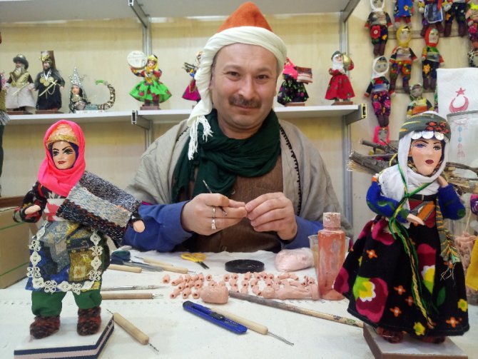 Maddi sıkıntılarla başladı, mesleği oldu