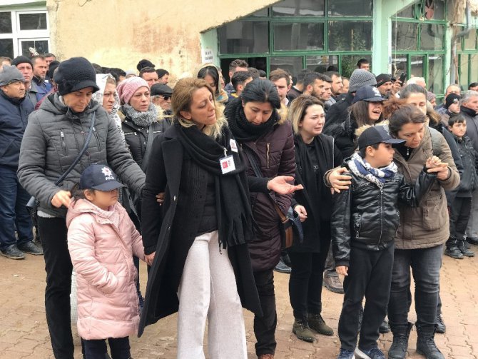 Şehit polis son yolculuğuna uğurlandı