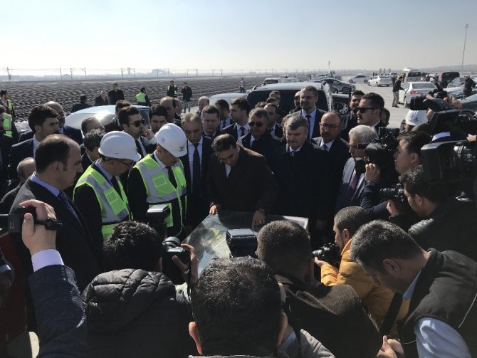 Bakan Turhan, Yeni Tren Garı ve Lojistik Merkezi’ni inceledi