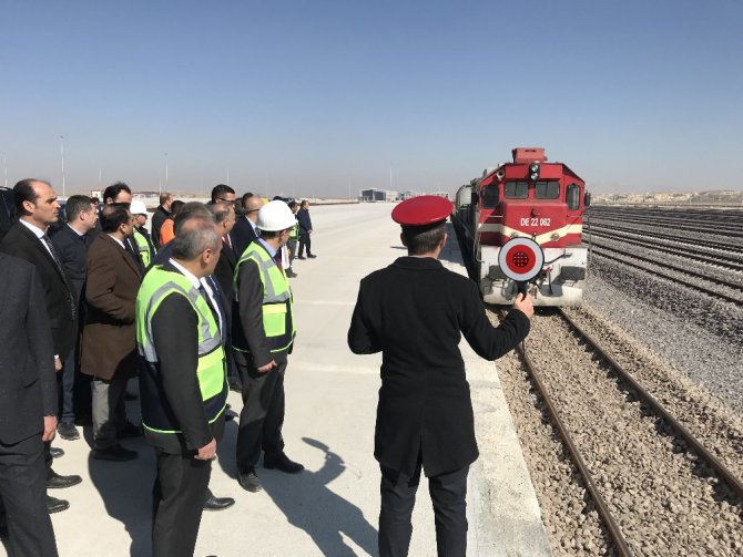 Bakan Turhan, Yeni Tren Garı ve Lojistik Merkezi’ni inceledi