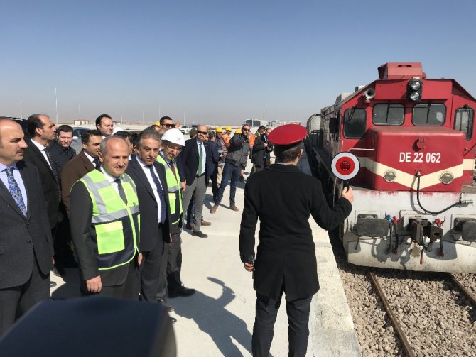 Bakan Turhan, Yeni Tren Garı ve Lojistik Merkezi’ni inceledi