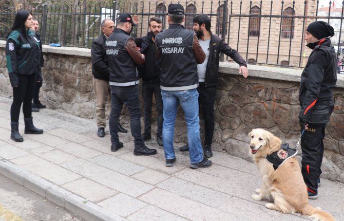 Narkotimler okul çevresinde kuş uçurtmuyor