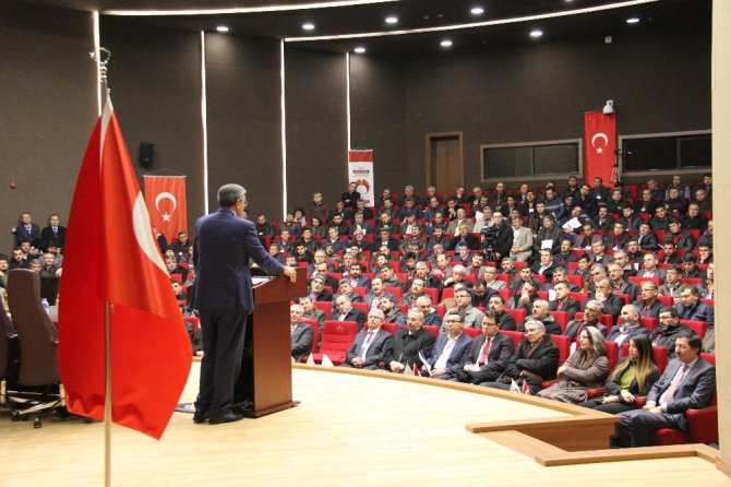 Konuk: “Ekonomiyi istikrar büyütür, üretime bilim boyut atlattırır”