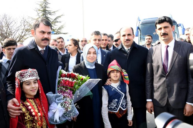 Kadınhanı Şehir Konağı Bakan Kurum’un katılımı ile açıldı