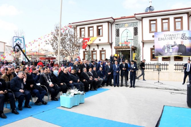 Kadınhanı Şehir Konağı Bakan Kurum’un katılımı ile açıldı