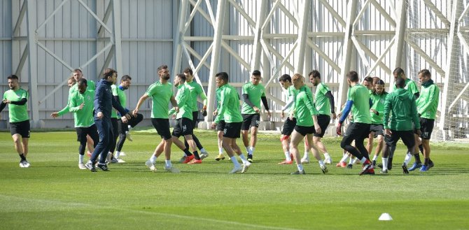 Atiker Konyaspor, Beşiktaş maçının hazırlıklarını tamamladı