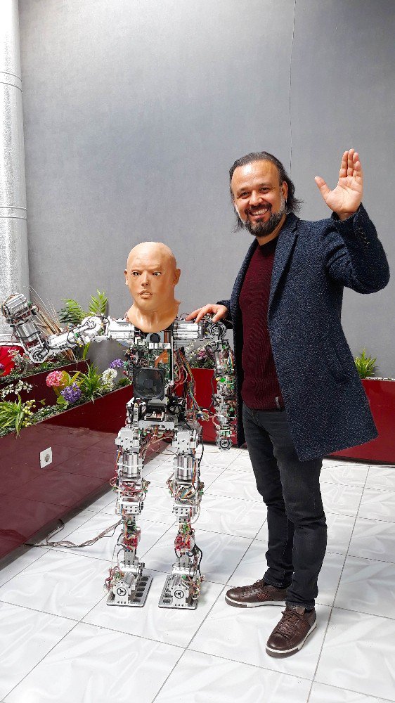 Yerli robotlar arasında teknoloji sohbeti