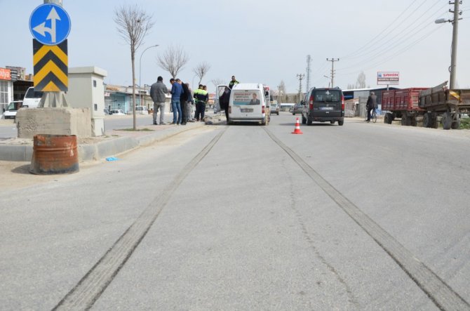 Hafif ticari aracın çarptığı bisiklet sürücüsü ağır yaralandı