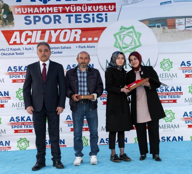 Aşkan Muhammet Yürükuslu Spor Kompleksi törenle açıldı