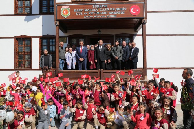 Başkan Altay’dan gazilere ve şehit ailelerine ziyaret