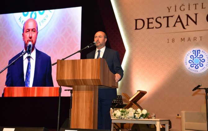 Çanakkale’nin yiğitleri dua ve şiirlerle anıldı